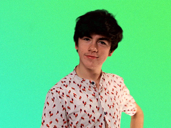 Declan McKenna hi wave smiling how