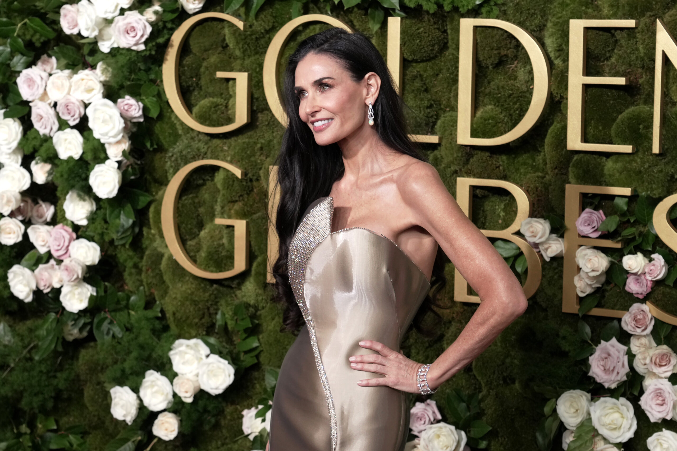 Golden Globes 2025 - Demi Moore