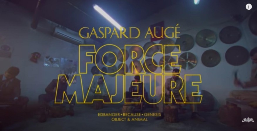 Justice : Gaspard Augé se lance en solo et publie Force Majeure