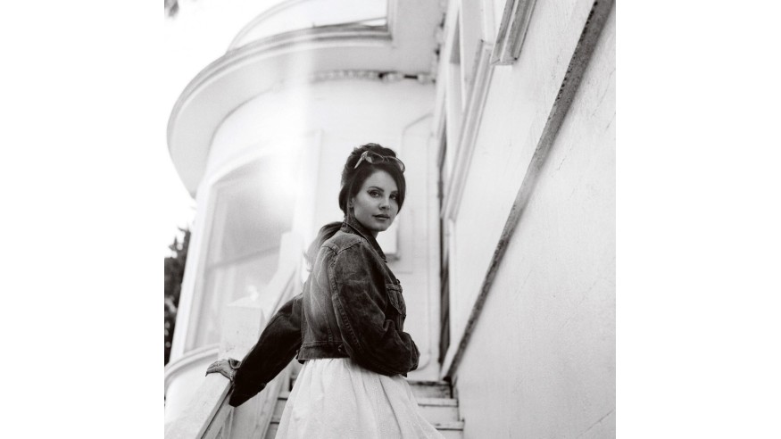 Pourquoi Lana Del Rey vient-elle de supprimer tous ses réseaux sociaux ?