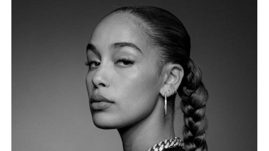 Jorja Smith fait son grand retour avec un nouvel EP intitulé Be Right Back !