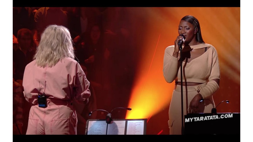 Quand Aya Nakamura et Louane ont repris Avec Classe de Corneille (VIDEO)