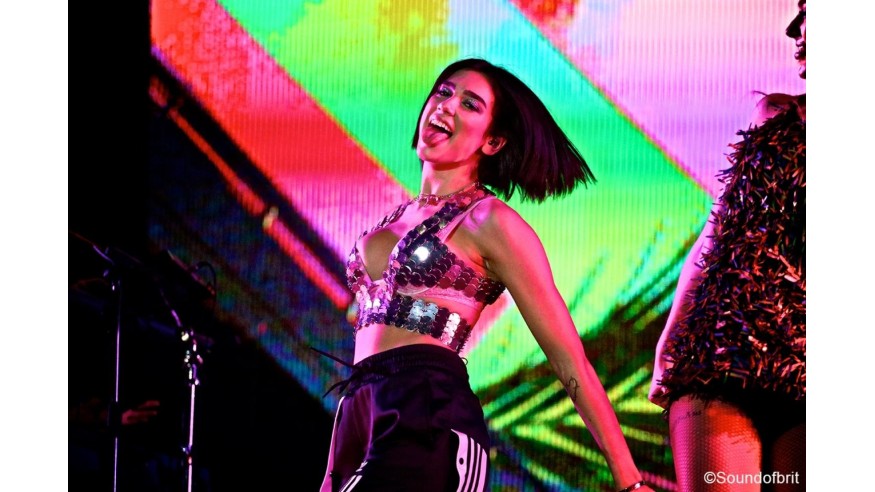 Dua Lipa en concert exceptionnel à Paris en 2020 !