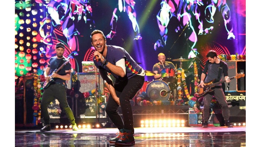 Coldplay arrête les tournées, Camila Cabello raconte son amour pour Shawn et Taylor Swift en difficulté… les news musique !