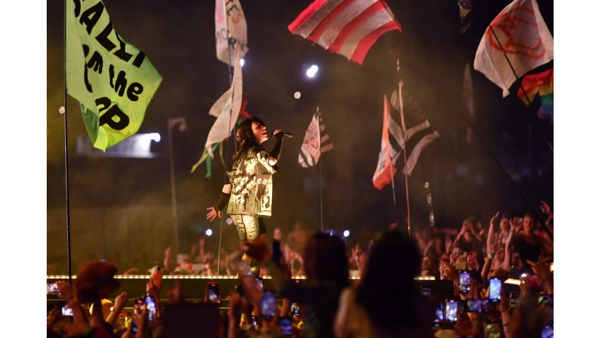 GLASTONBURY, ENGLAND - JUNE 24: Billie Eilish performs on the Pyramid stage during day three of Glastonbury Festival at Worthy Farm, Pilton on June 24, 2022 in Glastonbury, England. (Photo by Dave J Hogan/Getty Images)