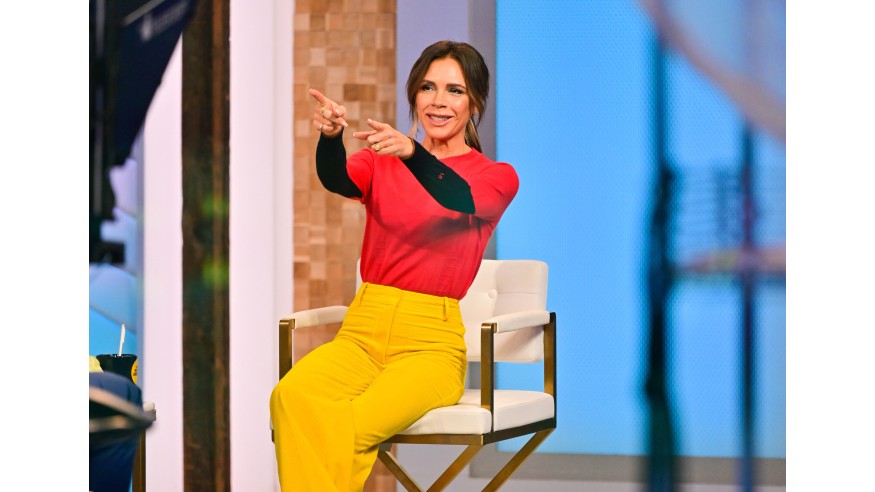 NEW YORK, NEW YORK - OCTOBER 12: Victoria Beckham visits ABC's "Good Morning America" in Times Square on October 12, 2021 in New York City. (Photo by James Devaney/GC Images)