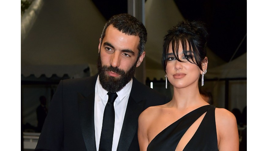 <p>Dua Lipa & Romain Gavras à Cannes </p>