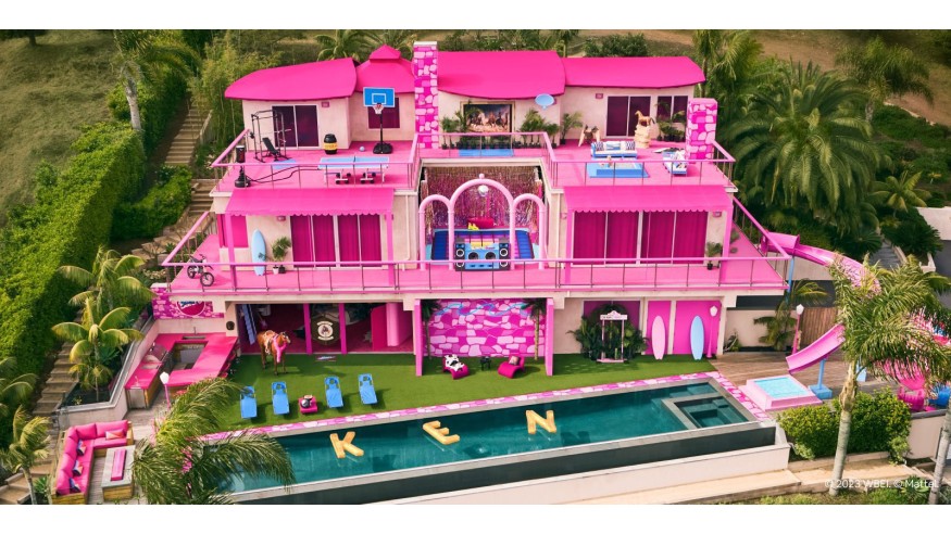 <p>La maison de rêve de Barbie dispo sur Air b'n'b</p>