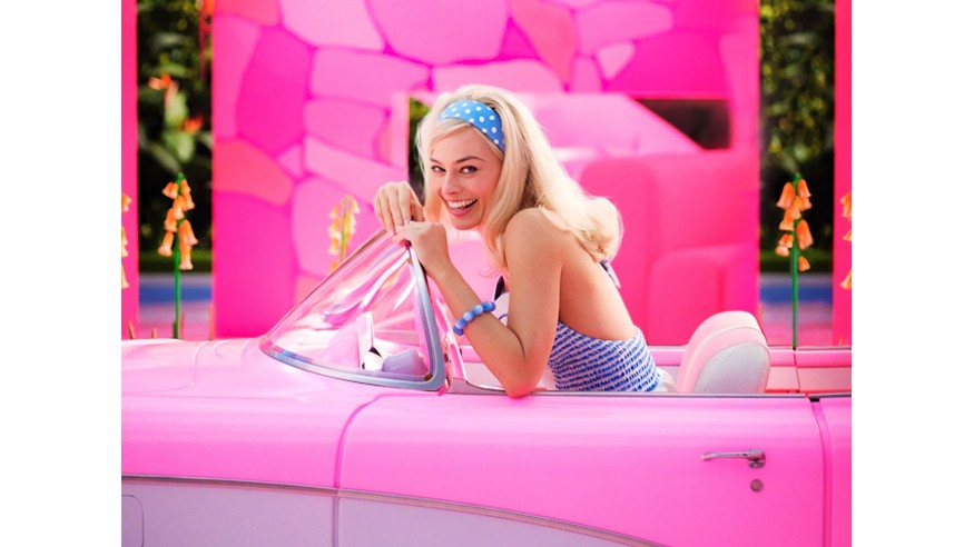 <p>Barbie génère 1 milliard au box-office </p>
