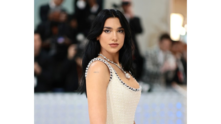 <p>Dua Lipa annonce son retour </p>