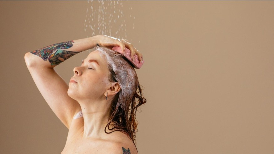 <p>Les bienfaits d'une douche froide </p>