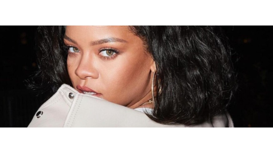 <p>Rihanna vend sa penthouse </p>