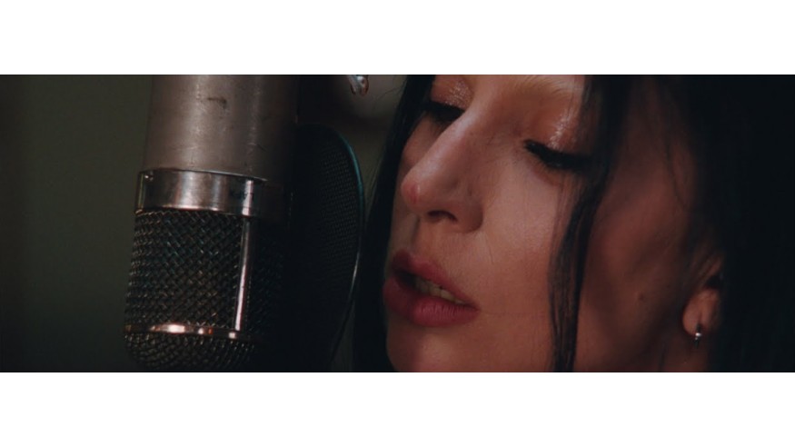 Lady Gaga sort une session acoustique de « Disease » (et ça donne des frissons)